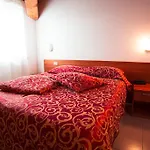 Hotel Aurora 2*